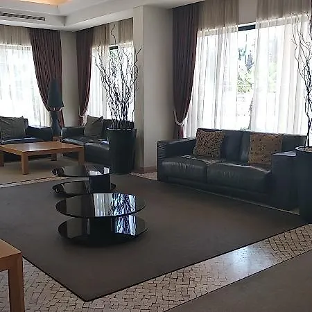 Balaia Plaza 公寓式酒店 4*