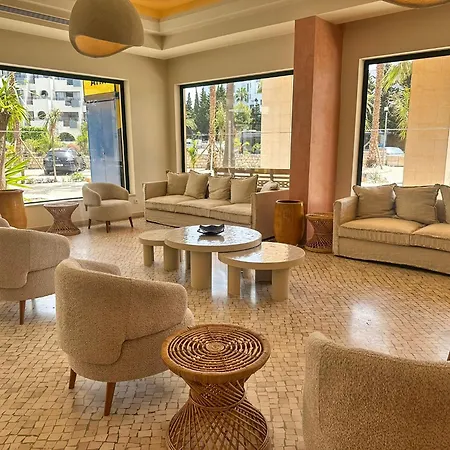 Aparthotel Balaia Plaza