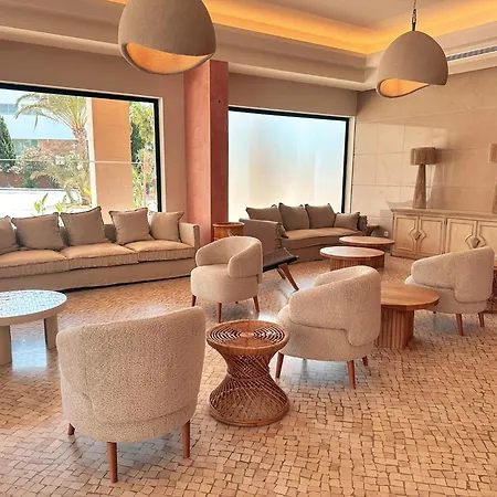 Aparthotel Balaia Plaza 4*