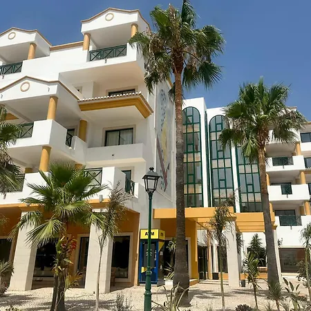 Balaia Plaza 4*