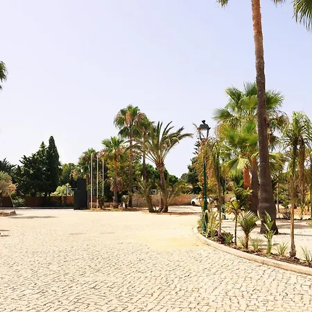 Aparthotel Balaia Plaza 4*