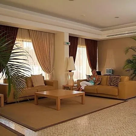 Balaia Plaza البوفيرا