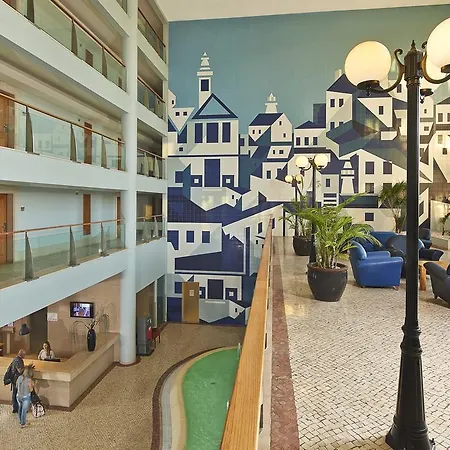 Balaia Plaza Aparthotel 4*