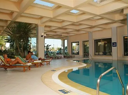 Apartahotel Balaia Plaza