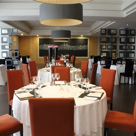 Aparthotel Balaia Plaza 4*
