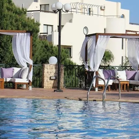 Aparthotel Balaia Plaza
