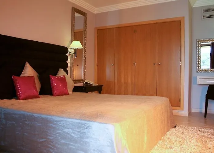 Cheerfulway Balaia Plaza 아파트호텔 알부페이라